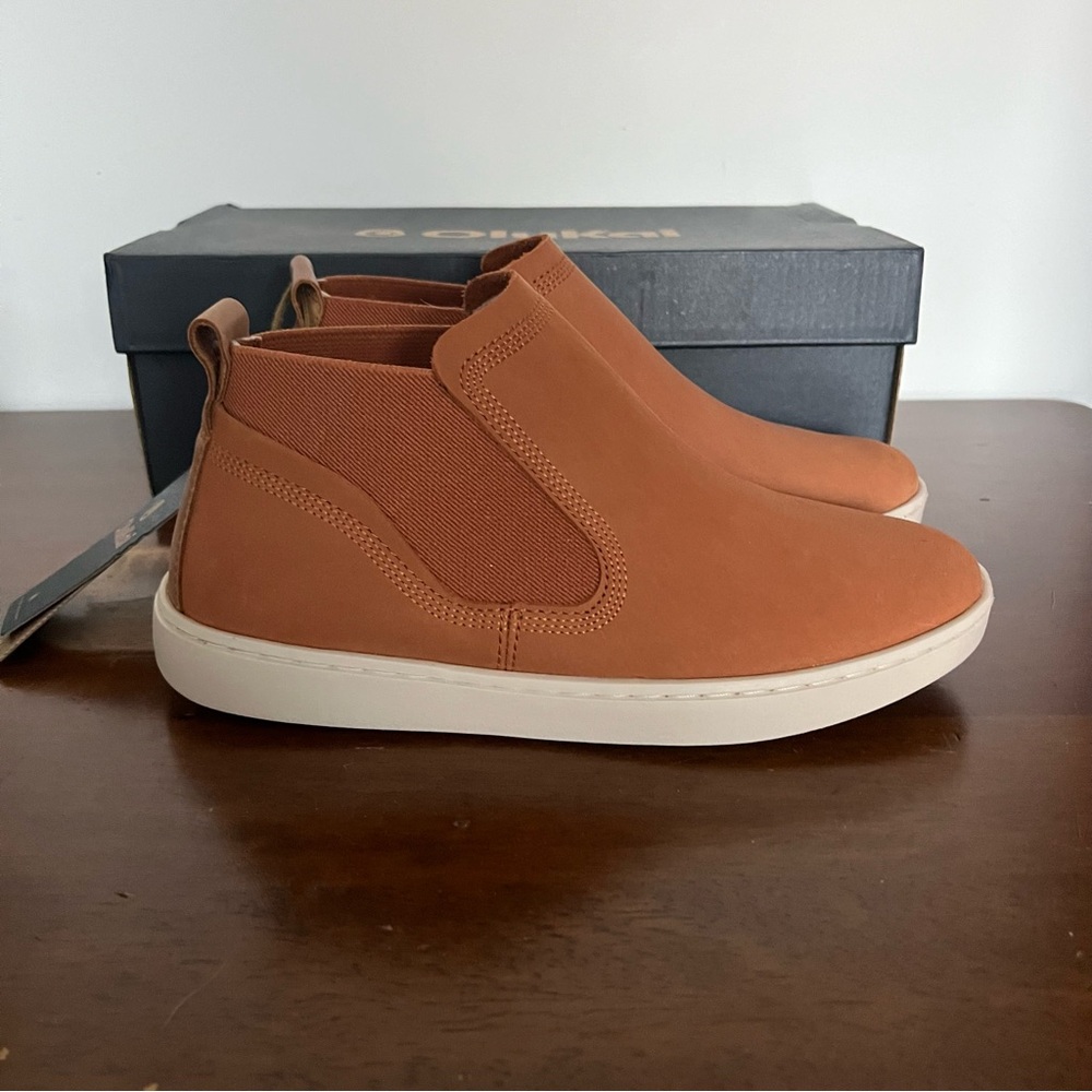 ✨NWT✨ OLUKAI PEHUEA MID